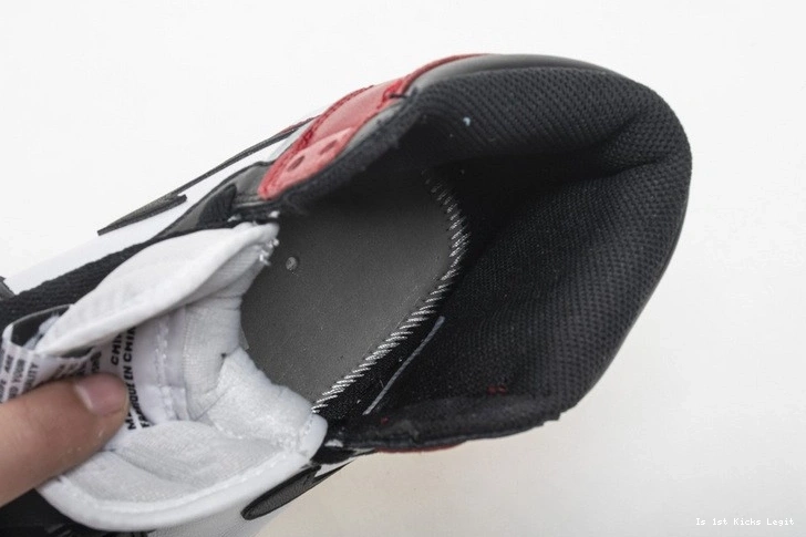 Toe 555088-125 OG Air Black 1 Retro Jordan High 1107